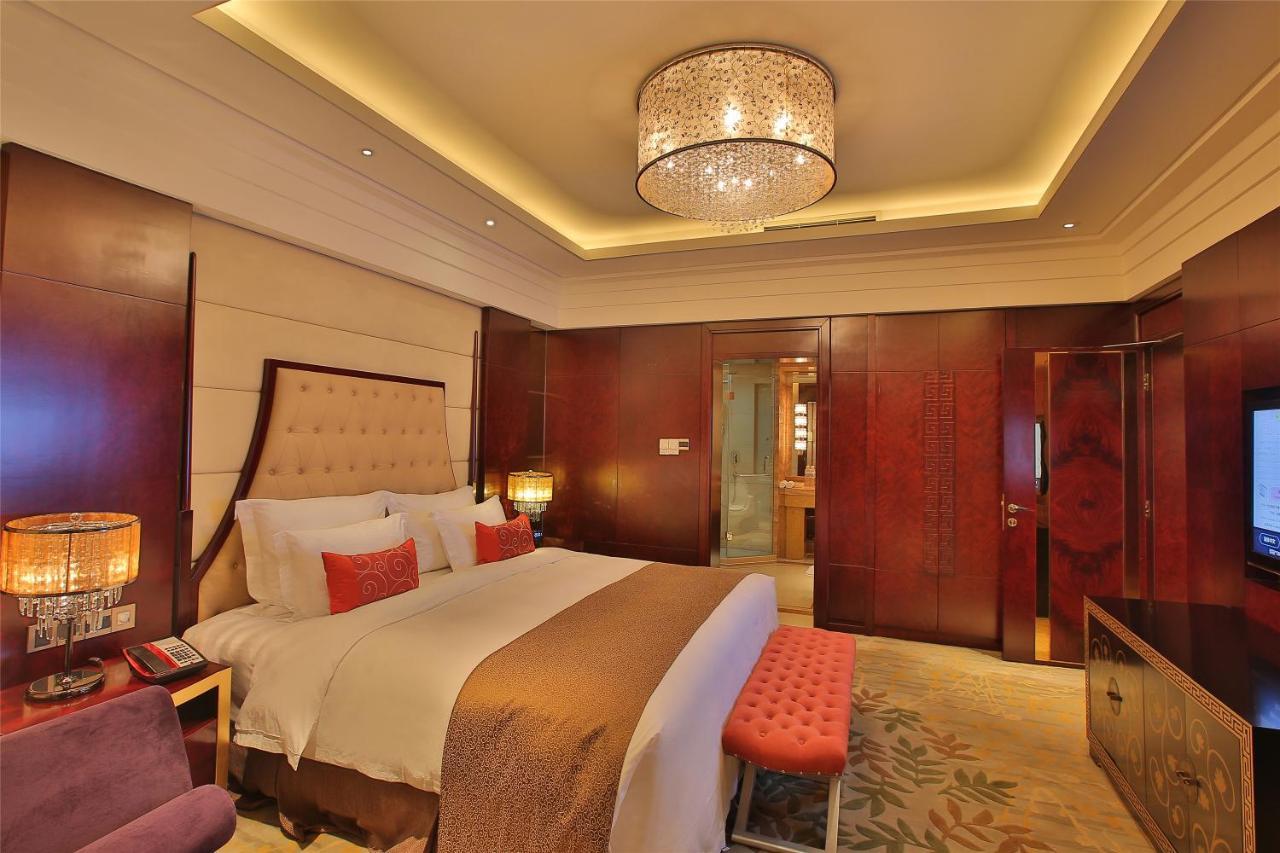 Wyndham Qingdao L Free Fixed-Time Shuttle Service Between Hotel And Airport & North Railway Station L Live Band In The Night L Outdoor Children'S Amusement Park L 1-Hour Play Squash, Snooker Or Table Tennis Exterior foto