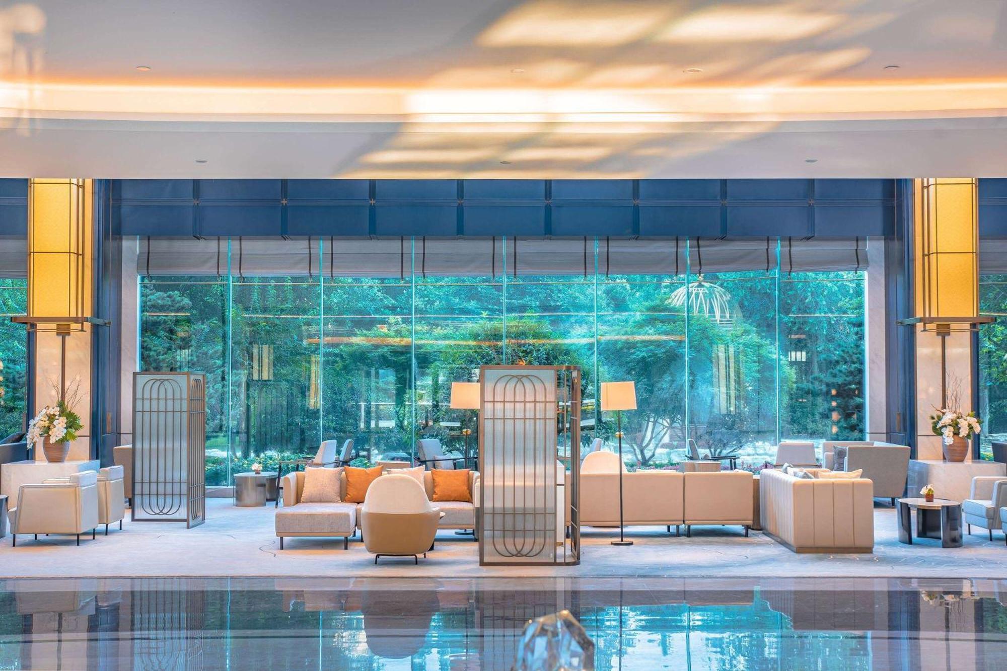 Wyndham Qingdao L Free Fixed-Time Shuttle Service Between Hotel And Airport & North Railway Station L Live Band In The Night L Outdoor Children'S Amusement Park L 1-Hour Play Squash, Snooker Or Table Tennis Exterior foto